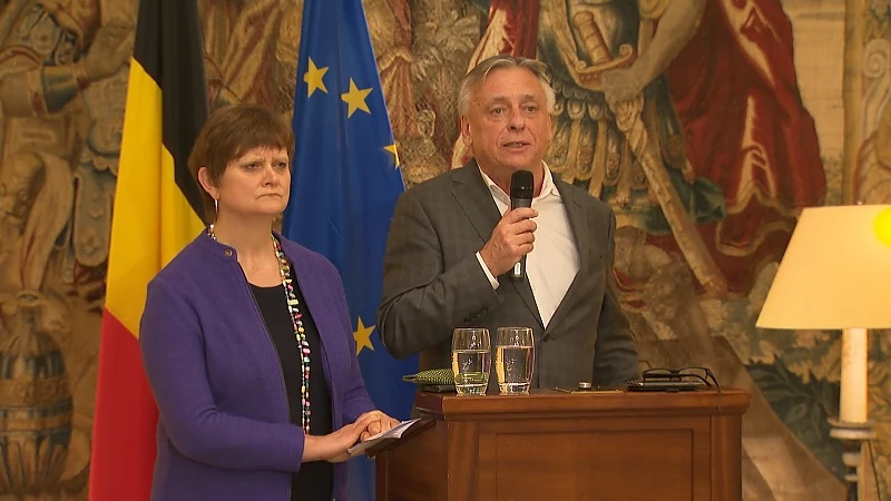Tijdelijke regering krijgt volmachten om Coronacrisis aan te pakken