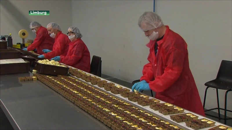 Economie stuikt in elkaar: minder loon en verplicht sparen