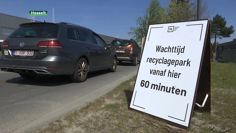 Druk op recyclageparken houdt aan, tot twee uur wachttijd