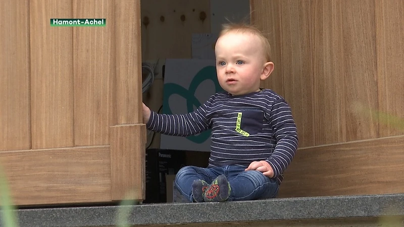 Hamontse fotografeert mensen in hun kot
