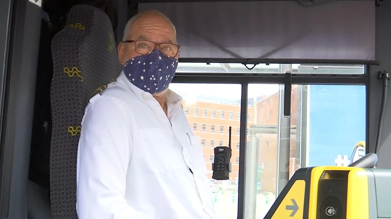 Eerste fase exit uit lockdown: zo neem je vanaf morgen de bus of de trein