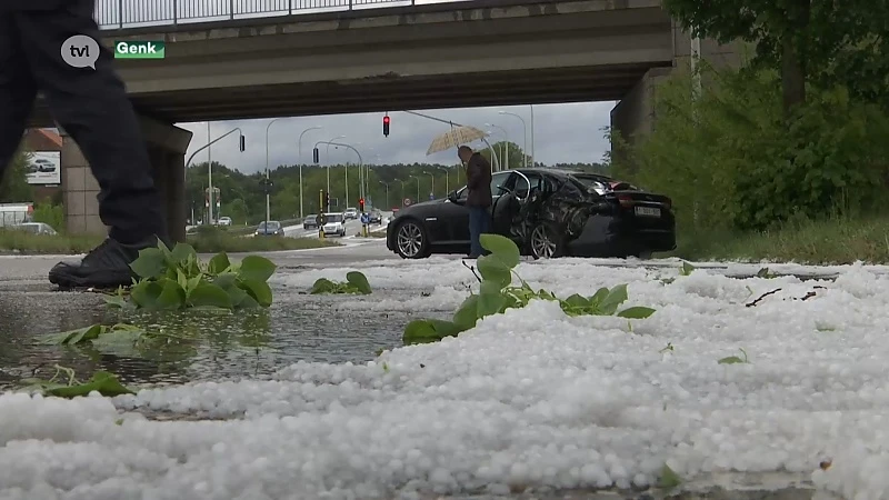 Slippartij door plotse hagelbui in Genk