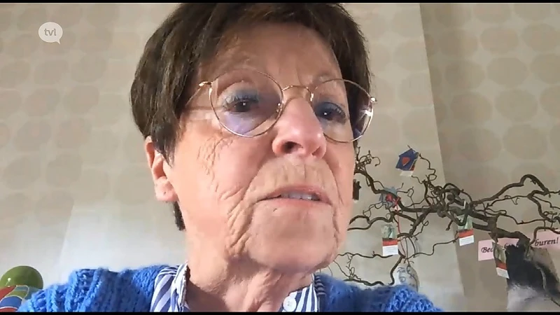 Gesprek - Frieda maakt huisjes in keramiek om een hart onder de riem te steken