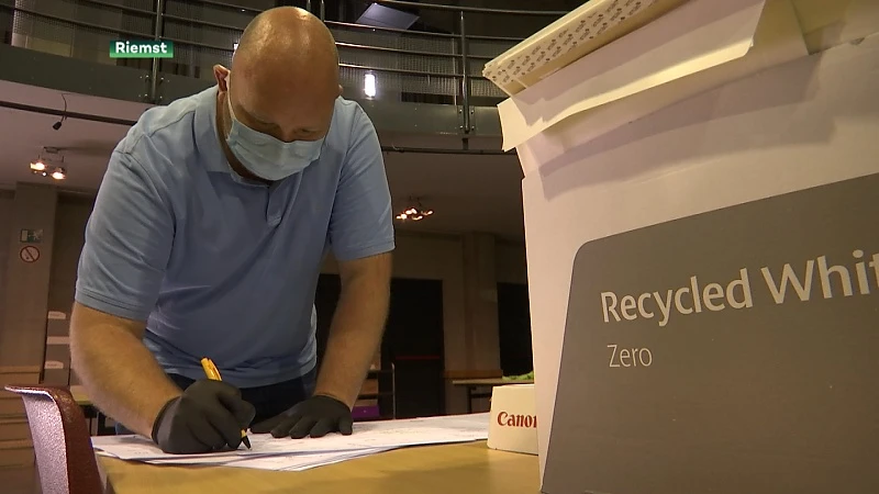 Riemst start met bedeling van mondmaskers