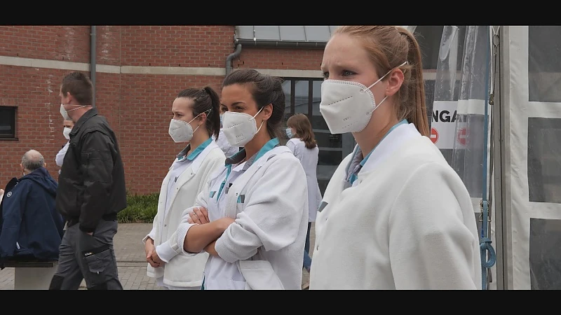 Brandweerzone Oost-Limburg brengt eresaluut aan ZOL