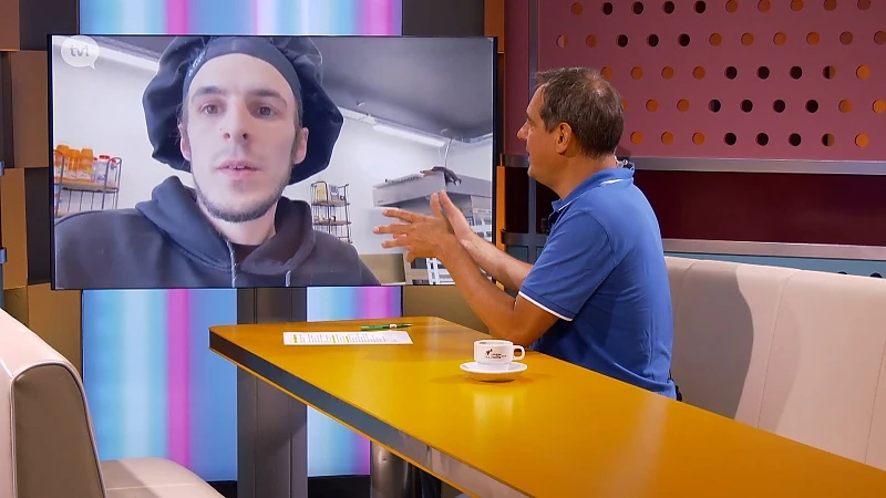 Gesprek: Kenneth Van Hoesen ontwijkt everzwijn met Tesla