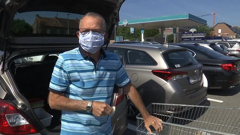 Huisdokter: "We zijn te laks geworden. Verplicht mondmaskers in winkels"
