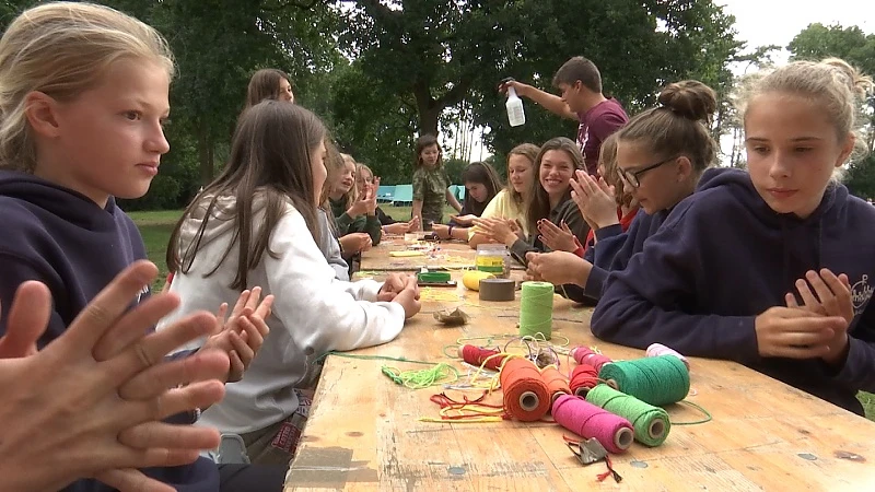 Zo ziet een coronaproof jeugdkamp in bubbels er uit