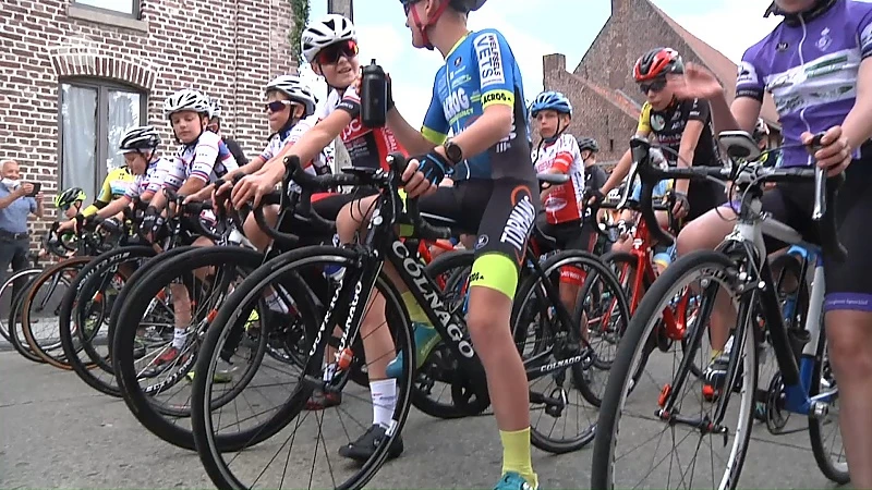 Jonge wielrenners starten weer op na corona