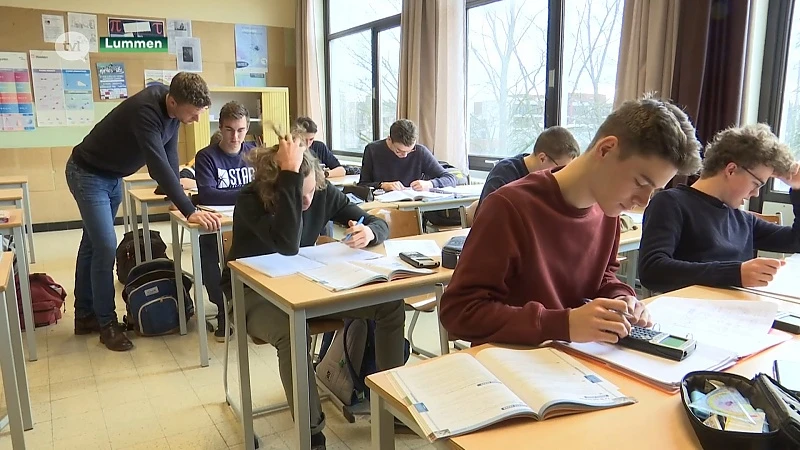 Onduidelijkheid over start nieuwe schooljaar weegt op schooldirecties en leerkrachten