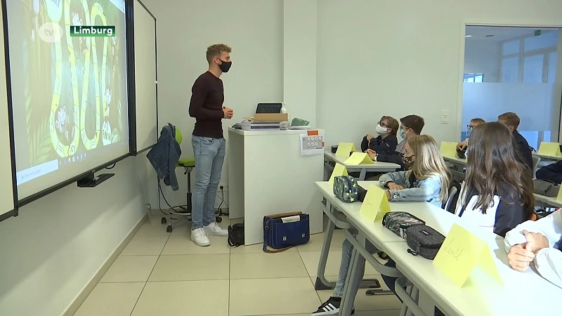 EERSTE SCHOOLDAG: Expert Tom Cox roept op om scholen meer vrijheid te geven