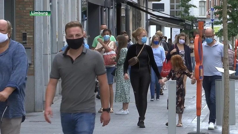 Infectioloog Jeroen van der Hilst: "Sommige coronamaatregelen zijn niet wetenschappelijk onderbouwd en dus nutteloos"