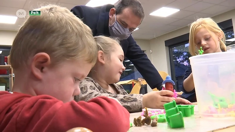 Wouter Beke: "Dankzij goede kinderopvang kunnen ziekenhuizen en bedrijven blijvend draaien."