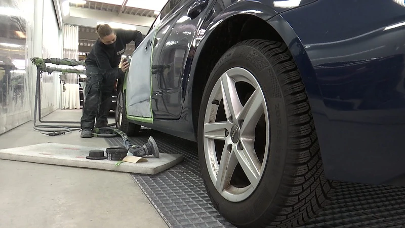 Carrosseriebedrijf Vecarro in zee met ruitenhersteller Autoglass Clinic