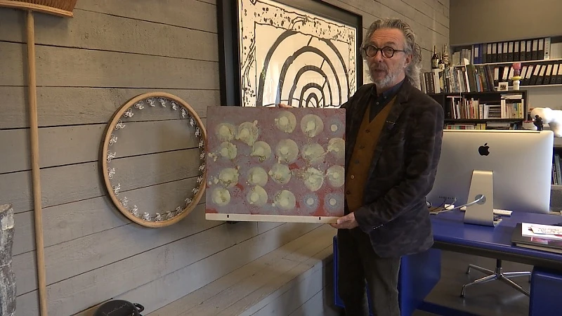 Kunstverzamelaar Luc Theuwis laat zich inspireren door horeca en biedt afhaalkunst aan