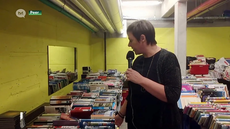 Bib van Peer laat lezers grasduinen in boekenmagazijn