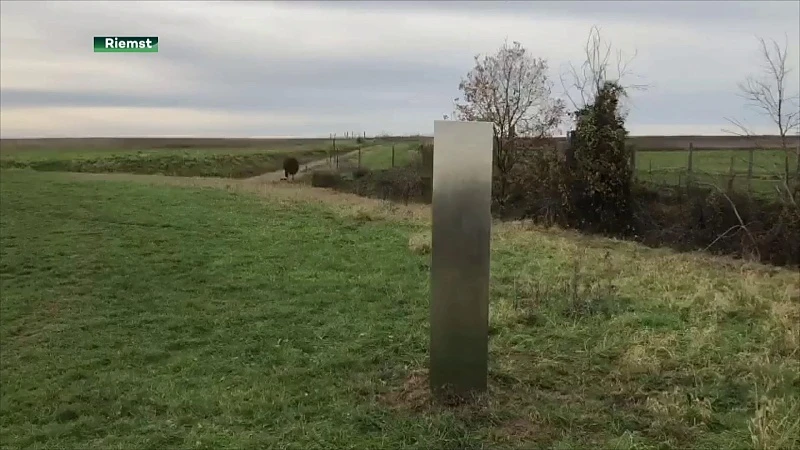 Mysterieuze monoliet duikt op in Riemst