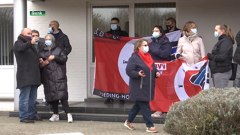 Yoko Cheese in Genk sluit de deuren: 250 mensen op straat