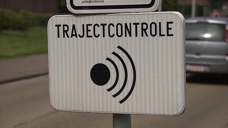 Minister Peeters kondigt zes nieuwe trajectcontroles in Limburg aan