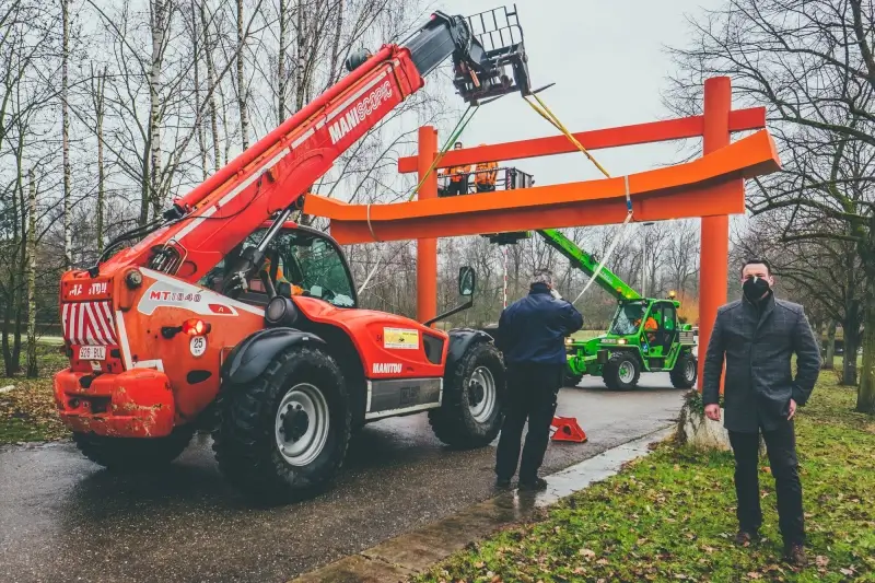 Stad Hasselt restaureert torii-poort van Japanse Tuin