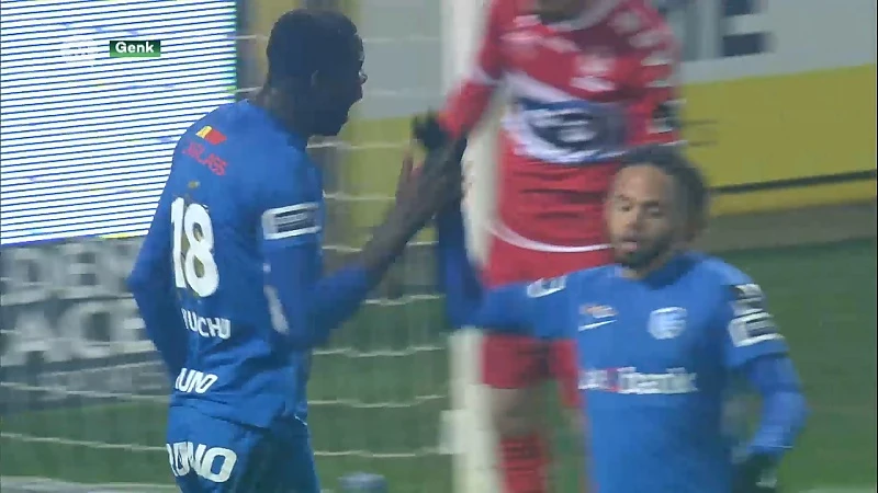 Racing Genk schuift uit op het veld van Kortrijk