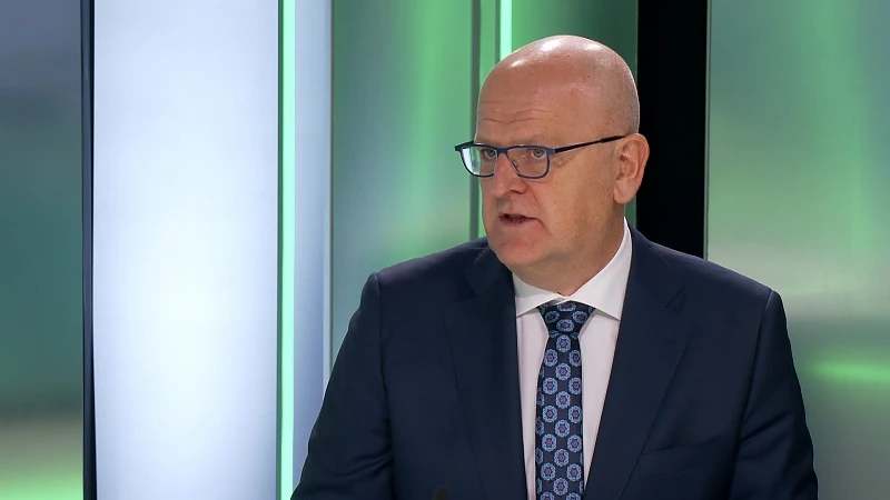 Gouverneur Lantmeeters: "Overwegen om alle scholen te sluiten"