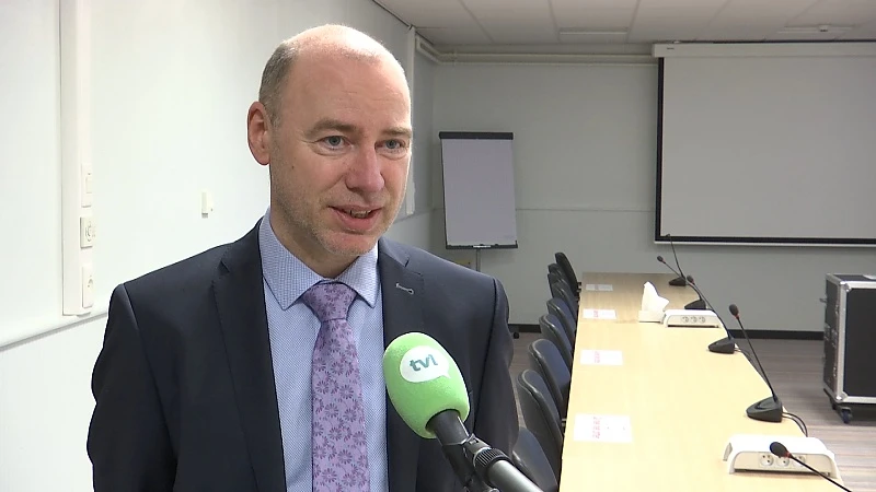 Eerste prik in grootste vaccinatiecentrum van Limburg