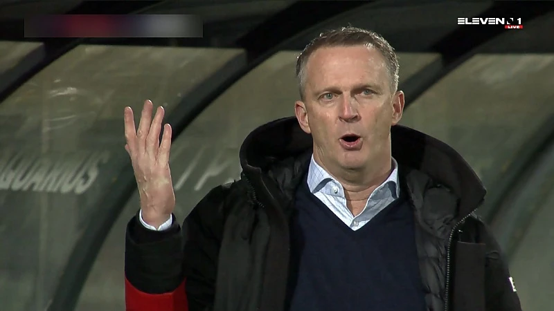John van den Brom: "Niet het gevoel dat het zondag mijn laatste wedstrijd voor Genk is."