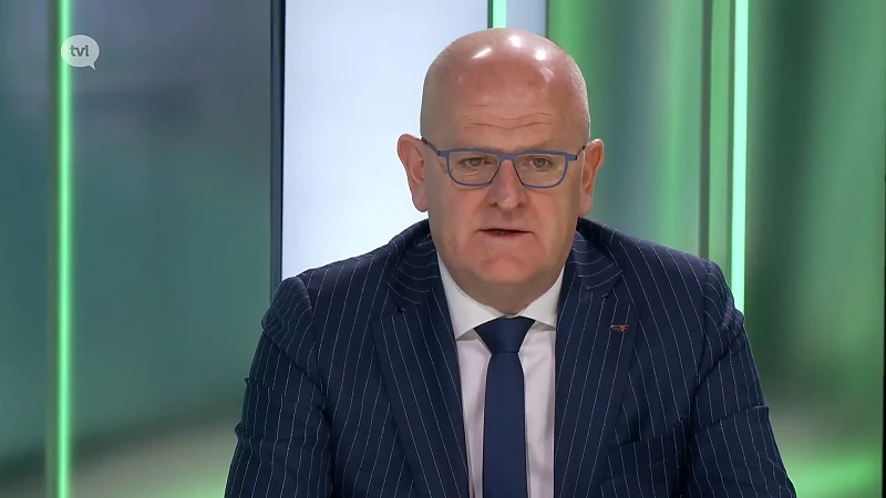 Gouverneur Jos Lantmeeters:  "Bereid je nog niet voor op een reis naar het buitenland deze zomer"