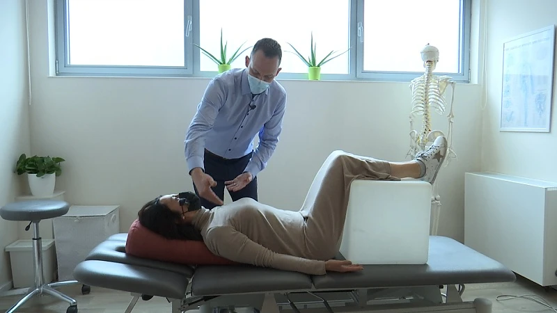 Osteopaat Christophe Wolfs: "Weinig frisse lucht en stress zorgen ook voor rugproblemen"