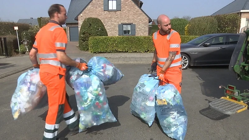 Eerste ophaling van nieuwe blauwe zak