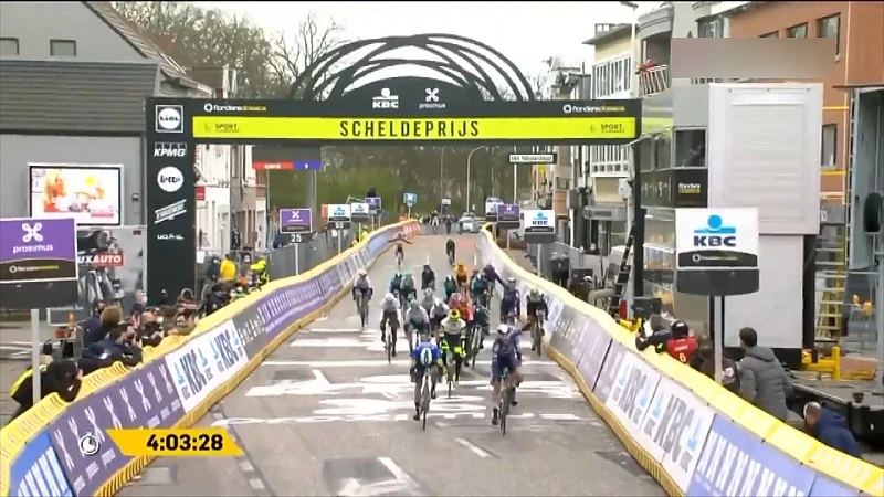Jasper Philipsen wint Scheldeprijs