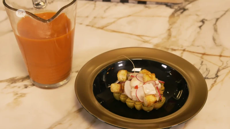 Ceviche van zeebaars - puntpaprika - Coeur de Boeuf tomaat