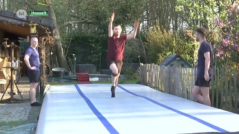 Hasseltse turners onderhouden conditie in eigen tuin