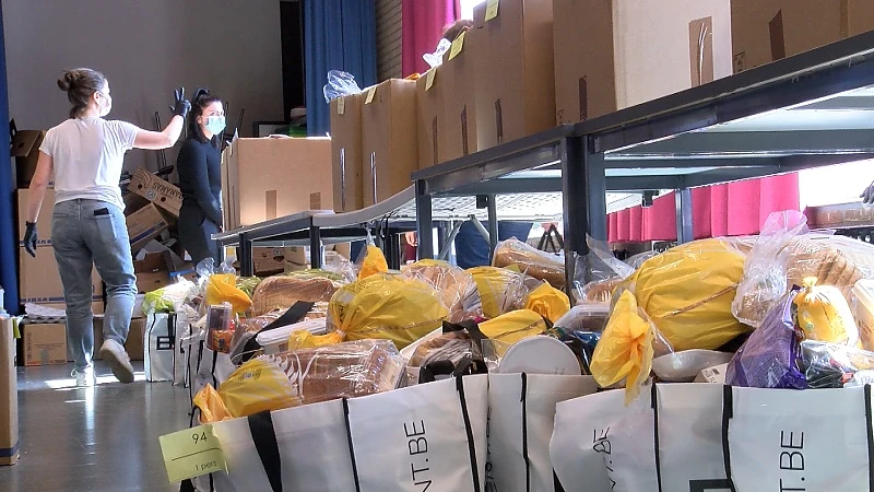 Armoedekloof vergroot door corona: 170 voedselpakketten bedeeld in Beringen