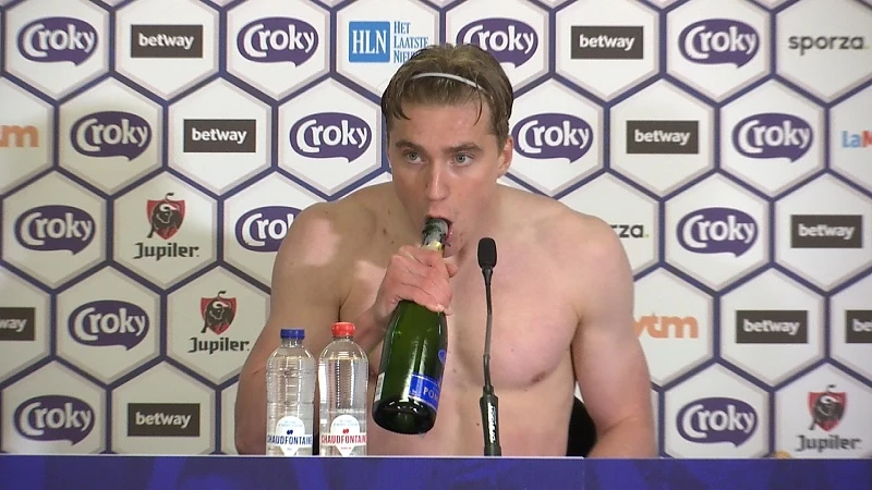 Bekerwinst Racing Genk: Gekke persconferentie na de wedstrijd