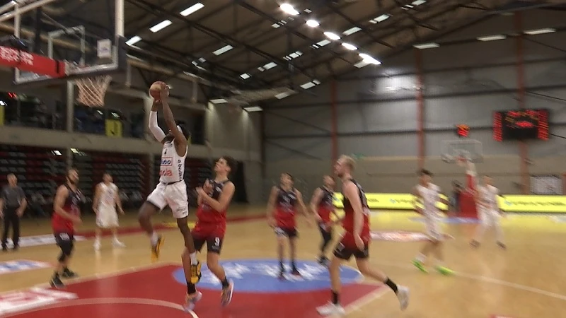 Limburg United wint vlot van Charleroi