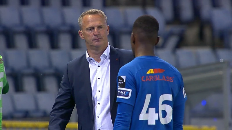 Titeldroom plots ver weg voor Racing Genk