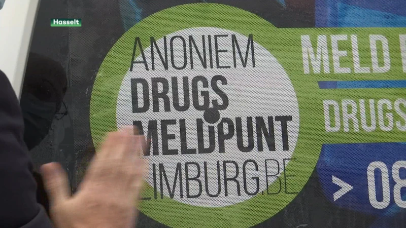 Alle Limburgse politievoertuigen voorzien van telefoonnummer drugsmeldpunt