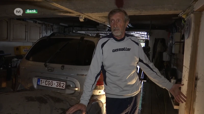 Zondvloed in Limburg: oldtimers in Genk