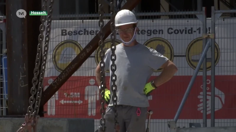 Bouwbedrijven werken door in het bouwverlof