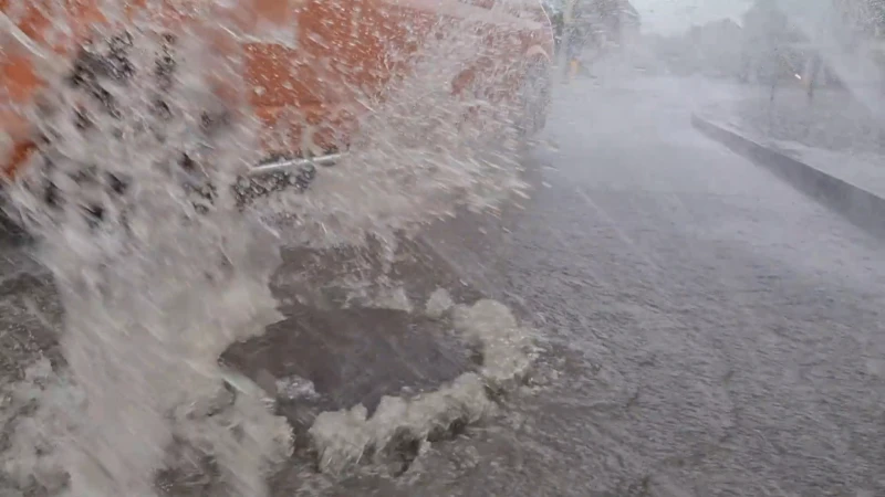 WATEROVERLAST: Noodweer slaat ook toe in Nederlands Limburg