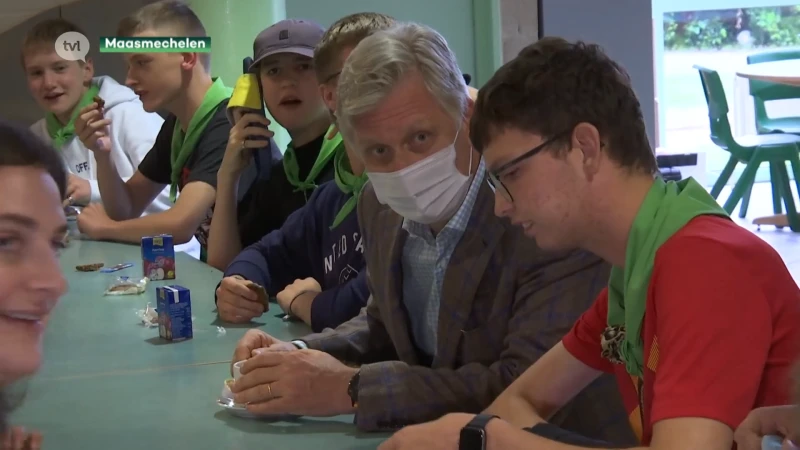 Koning Filip bezoekt vakantiekamp JOMBA in Maasmechelen
