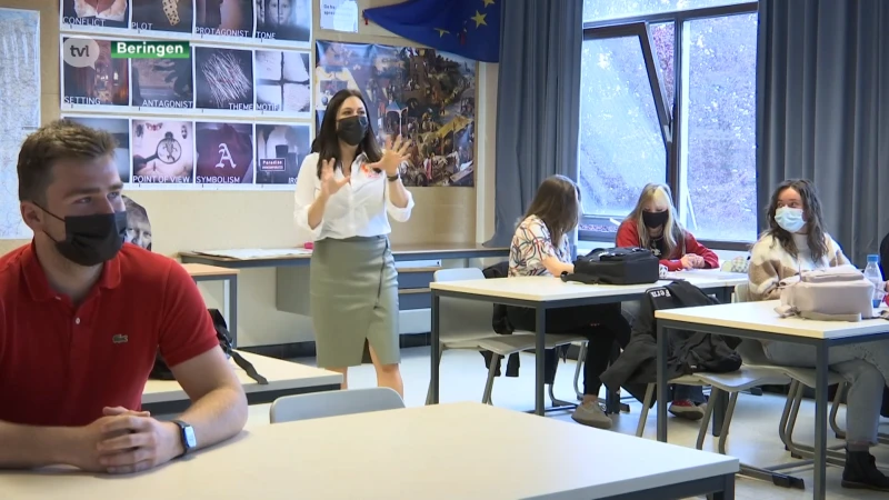Lerarentekort: Twee op drie afgestudeerde leerkrachten niet op zoek naar job in het onderwijs
