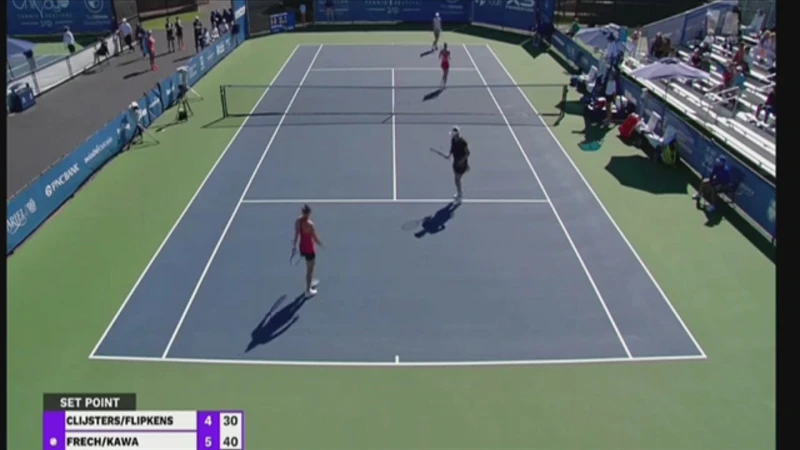 Ook in het dubbelspel verliest Kim Clijsters