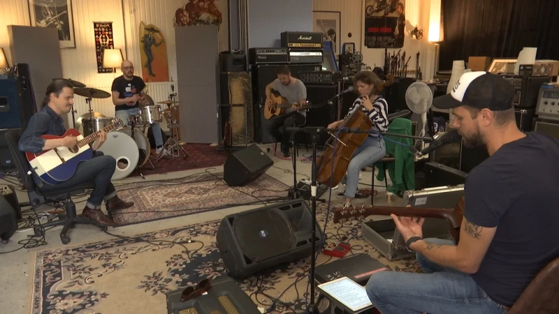 Limburgse all-star band laat Nirvana Unplugged herleven in theaters