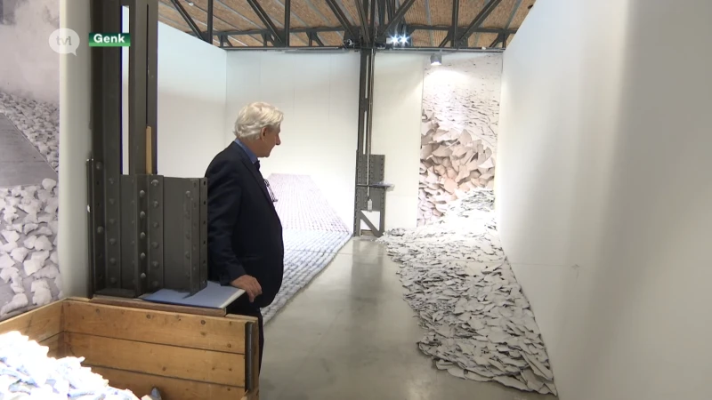 Piet Stockmans kijkt achterom en opent archief