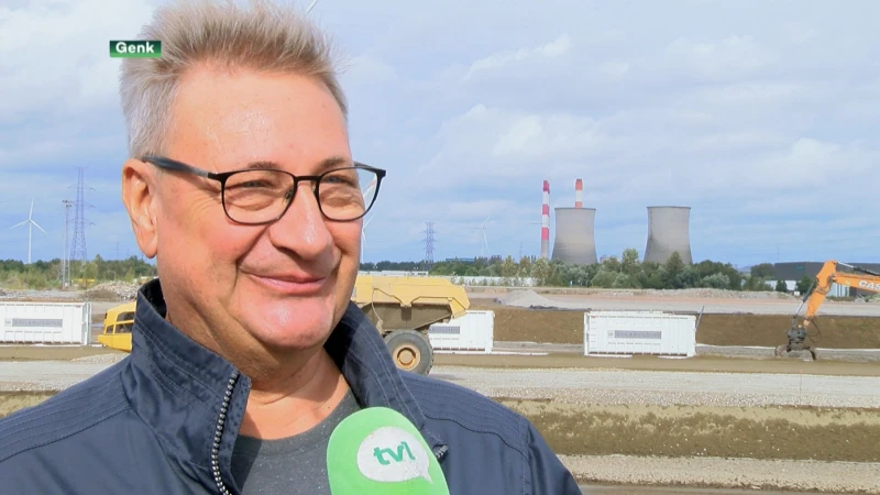 Meer dan 10.000 toeschouwers kijken mee hoe koeltorens tegen de vlakte gaan