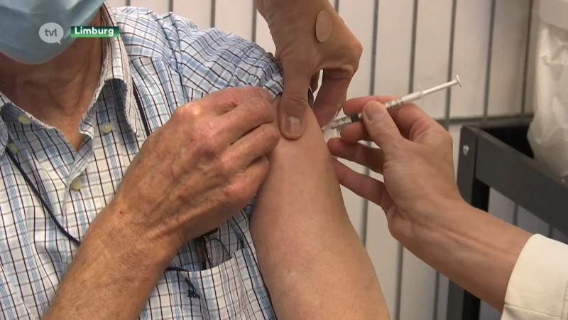 Zorgexpert Nawal Farih (CD&V): "Vaccinatieplicht stopt vierde golf niet, maar verlaagt wel druk op ziekenhuizen"