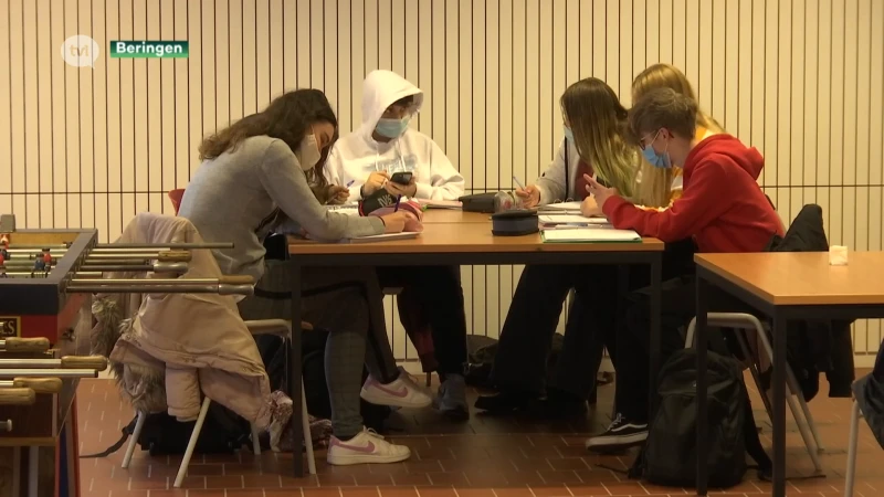 Scholen trekken aan alarmbel: te veel leraren en leerlingen in quarantaine